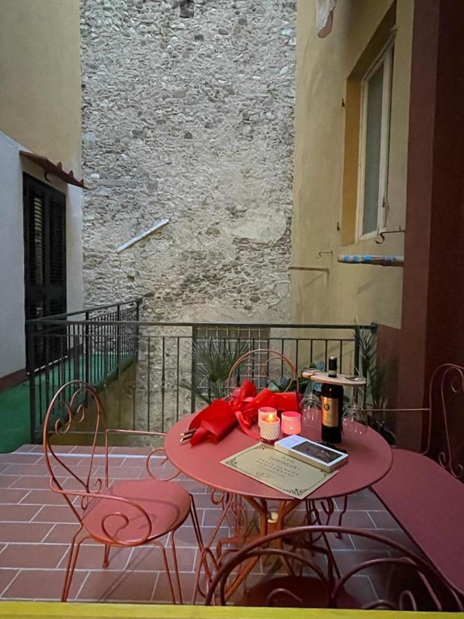 Suite Stylish & Cozy Apartment In The Heart Of Florence Luaran gambar