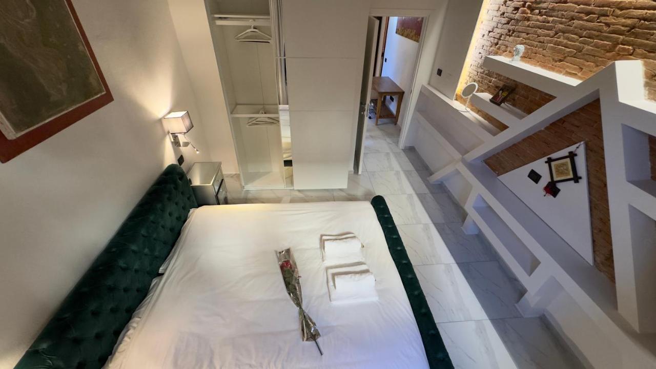 Suite Stylish & Cozy Apartment In The Heart Of Florence Luaran gambar